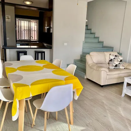 Morden House With Ocean View Pool, Air Con Hébergement de vacances *